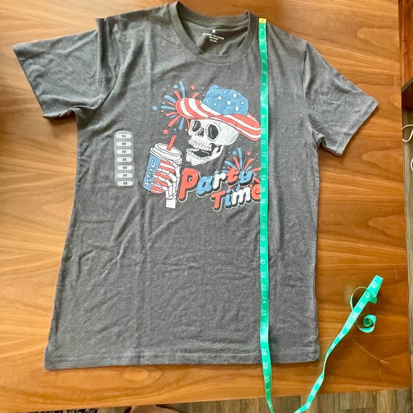 Brand New "Party Time" T-shirt-Unisex size Medium - Picture 6 of 7